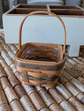 Longaberger 1999 Lots Of Luck Basket With Plastic Protector